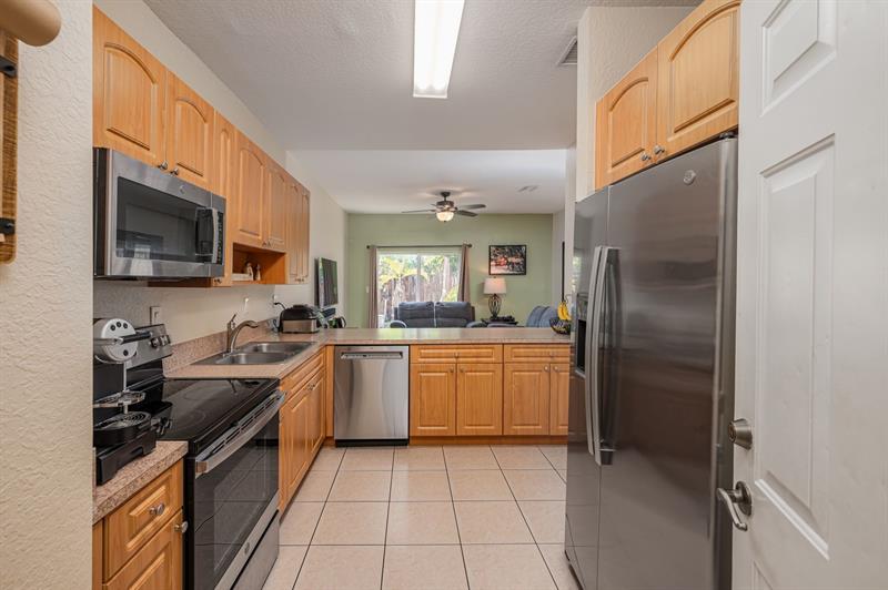 Image 7 of 49 For 5048 136th Ave