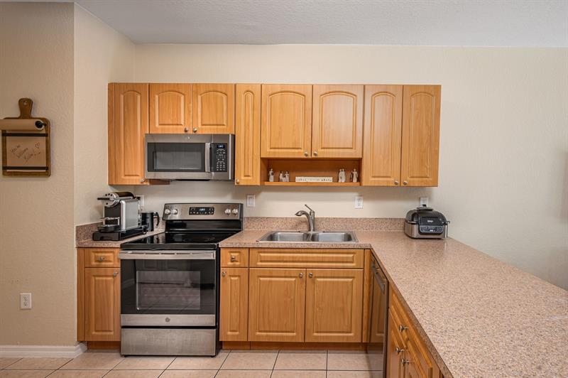 Image 9 of 49 For 5048 136th Ave