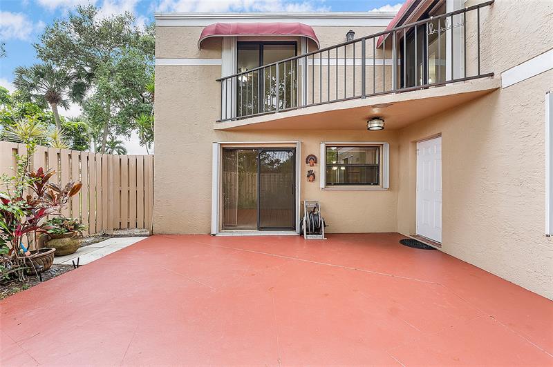 Image 8 of 36 For 4260 Village Dr  C