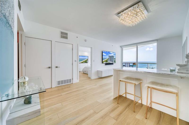 Image 2 of 22 For 6365 Collins Avenue  2406