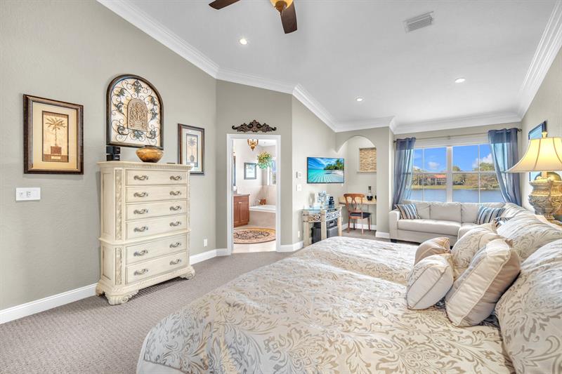 Image 30 of 44 For 745 195th St