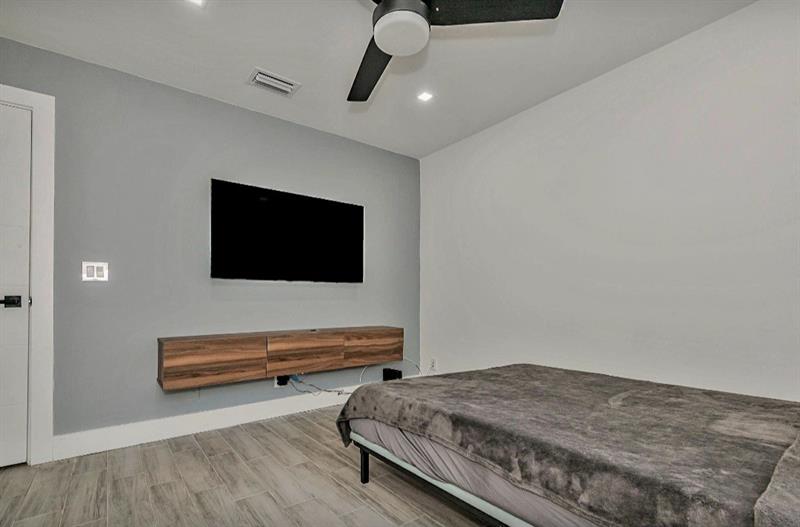 Image 18 of 26 For 1508 149th Ave