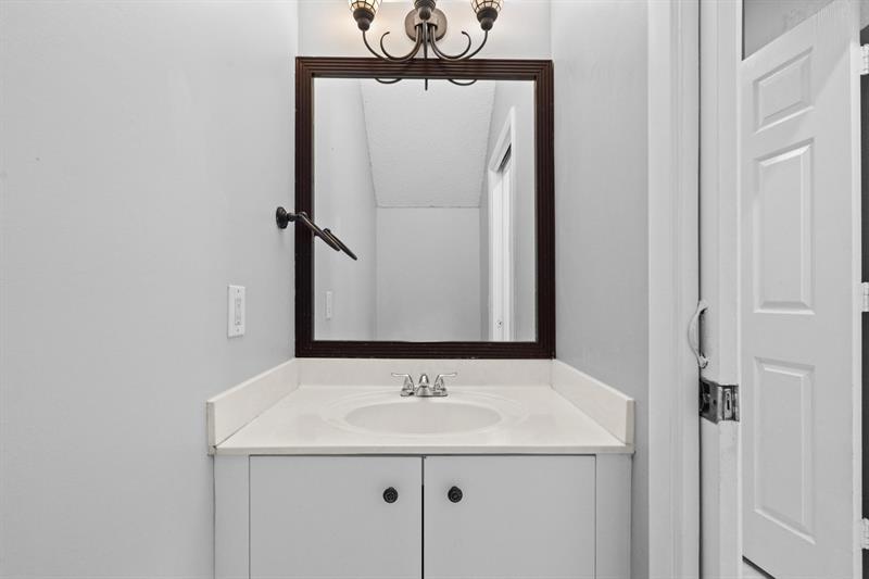 Image 42 of 61 For 4319 Greenbriar Ln