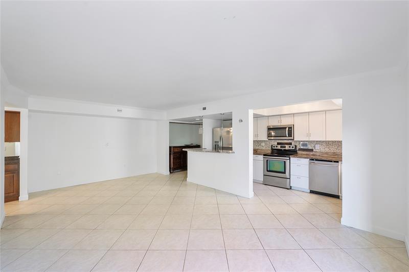 Image 8 of 41 For 701 19th St  512