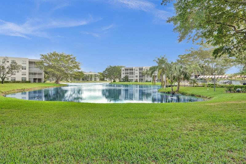 Details for 9340 Lagoon Pl  209, Davie, FL 33324