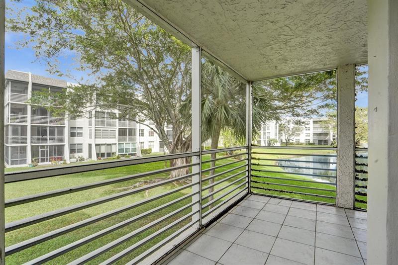 Image 24 of 43 For 9340 Lagoon Pl  209
