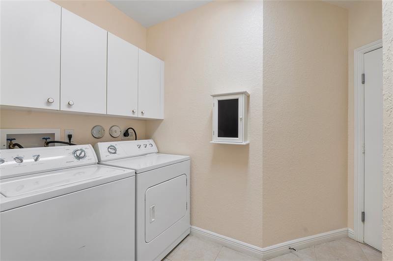Image 20 of 28 For 7919 Exeter Blvd  102