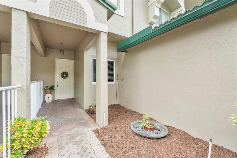 Image 5 of 28 For 7919 Exeter Blvd  102