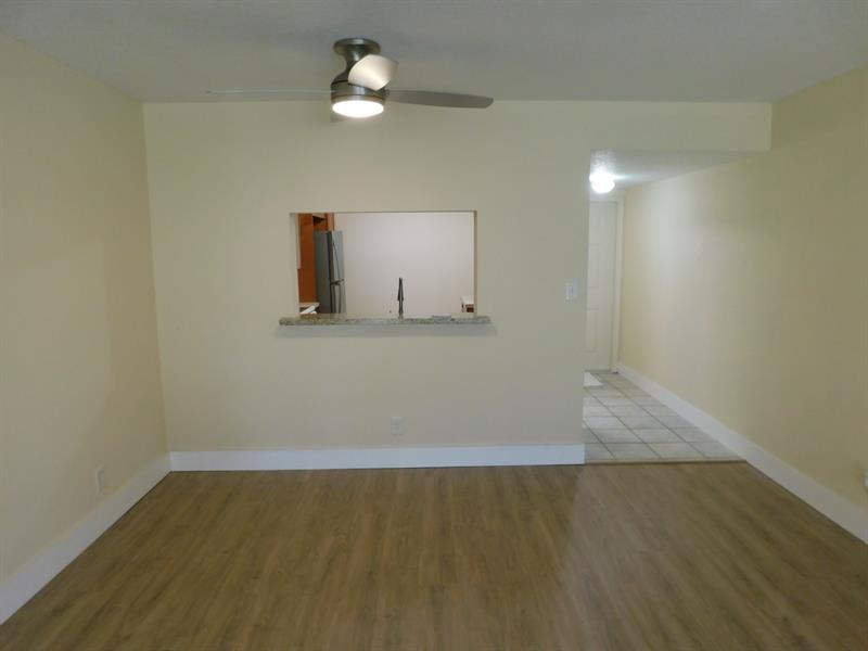 Image 39 of 40 For 11252 Taft St  11252