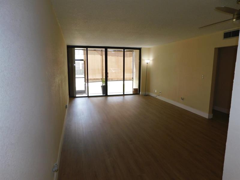 Image 40 of 40 For 11252 Taft St  11252