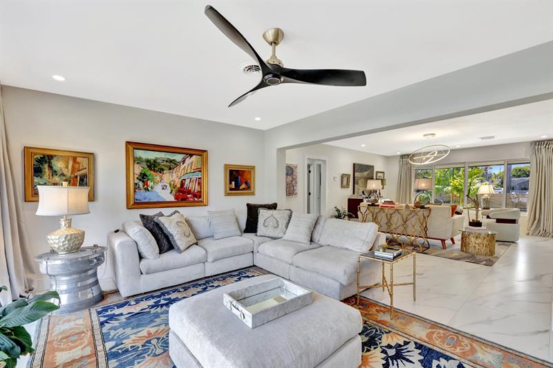Image 20 of 44 For 1981 Coral Gardens Drive