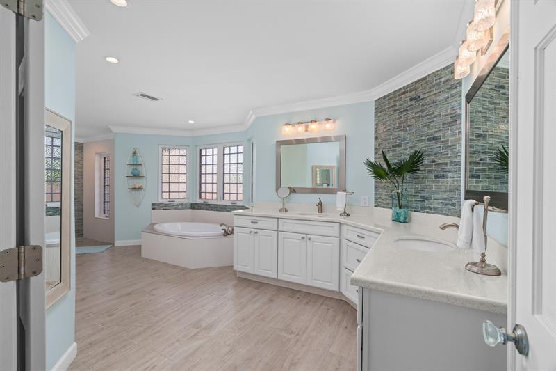 Image 35 of 86 For 1780 Eagle Trace Blvd