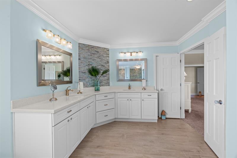 Image 41 of 86 For 1780 Eagle Trace Blvd