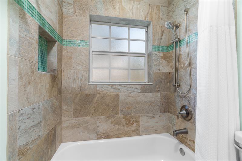 Image 51 of 86 For 1780 Eagle Trace Blvd