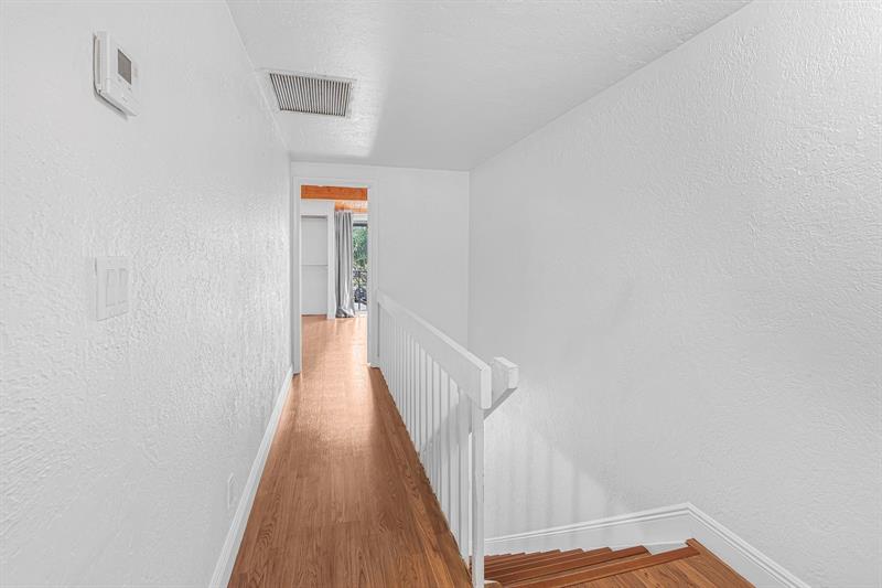Image 16 of 32 For 4761 2nd Ave  310