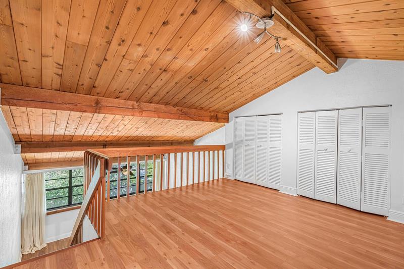 Image 22 of 32 For 4761 2nd Ave  310