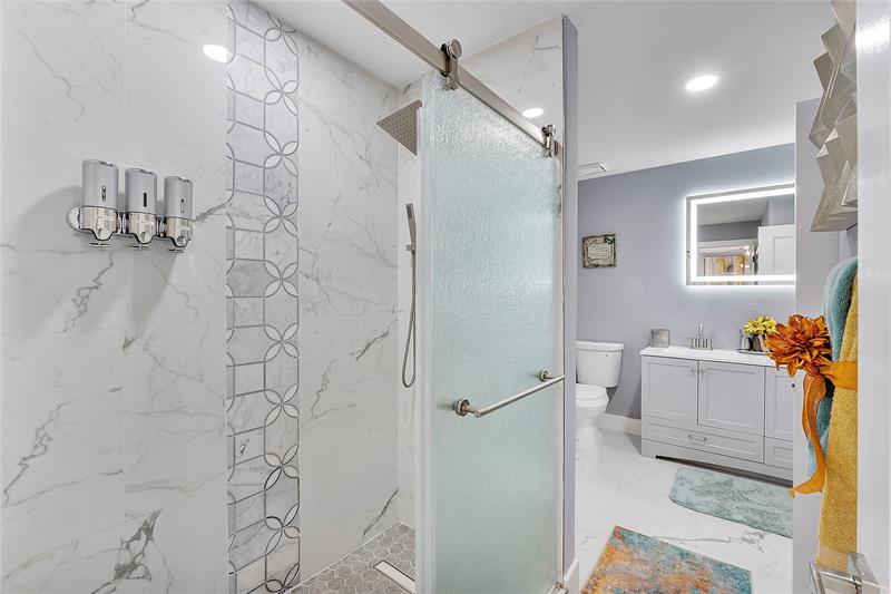 Image 28 of 51 For 8551 53rd Ct