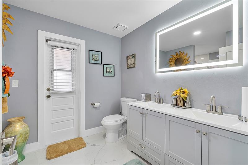 Image 29 of 51 For 8551 53rd Ct