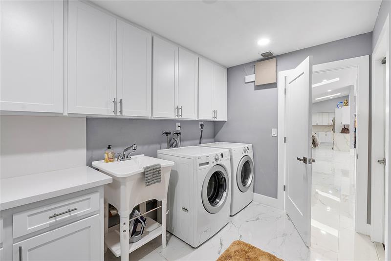 Image 40 of 51 For 8551 53rd Ct