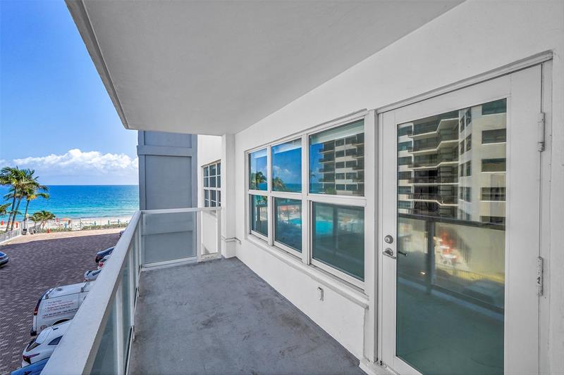 Image 30 of 78 For 3750 Galt Ocean Dr  309