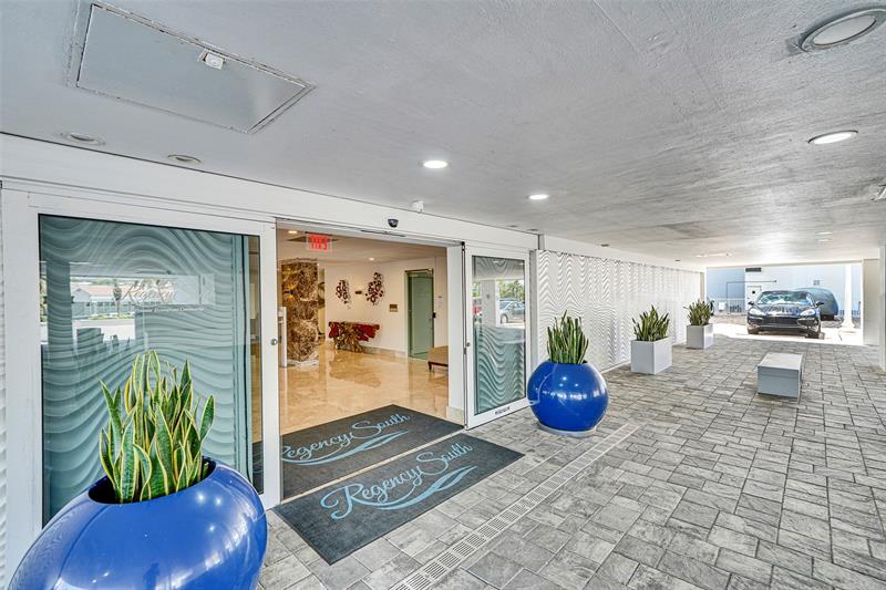 Image 35 of 78 For 3750 Galt Ocean Dr  309
