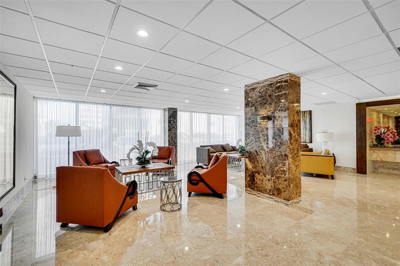 Image 39 of 78 For 3750 Galt Ocean Dr  309