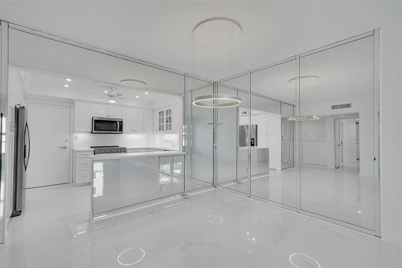 Image 4 of 78 For 3750 Galt Ocean Dr  309