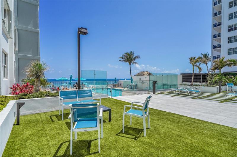 Image 55 of 78 For 3750 Galt Ocean Dr  309