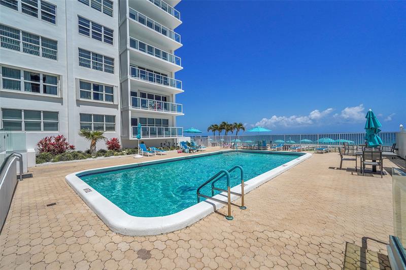 Image 57 of 78 For 3750 Galt Ocean Dr  309