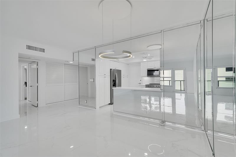 Image 7 of 78 For 3750 Galt Ocean Dr  309