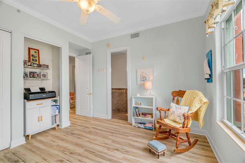 Image 31 of 51 For 1701 Gulfstream Ave  729
