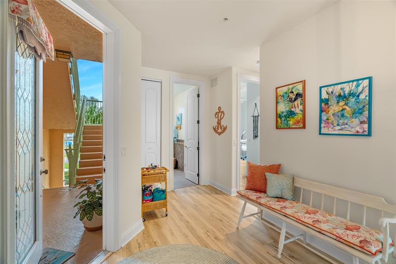 Image 4 of 51 For 1701 Gulfstream Ave  729