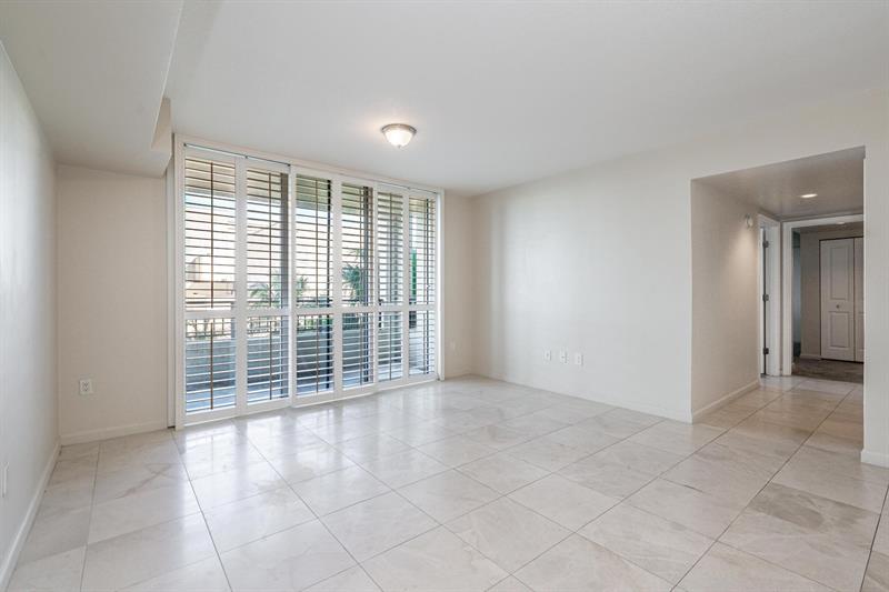 Image 9 of 48 For 610 Las Olas Blvd  415n