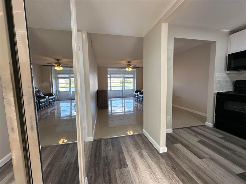 Image 12 of 25 For 8950 Sunrise Lakes Blvd  105