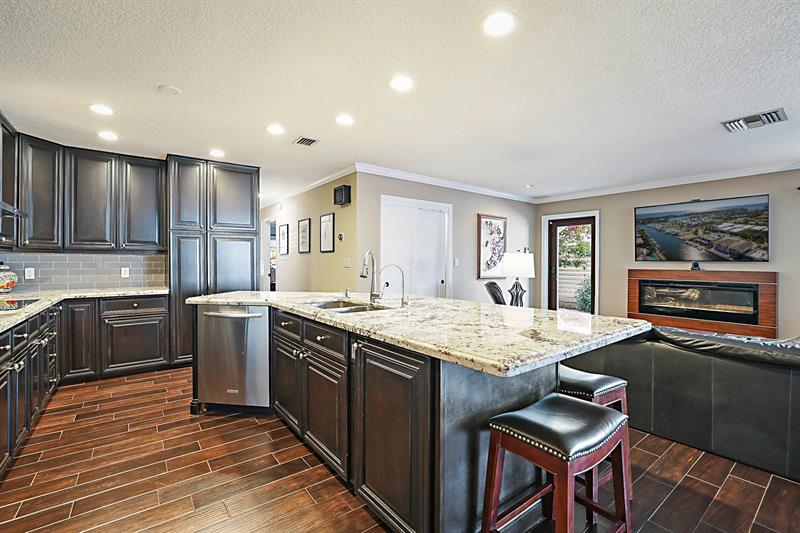 Image 13 of 56 For 2743 28th Ct  3