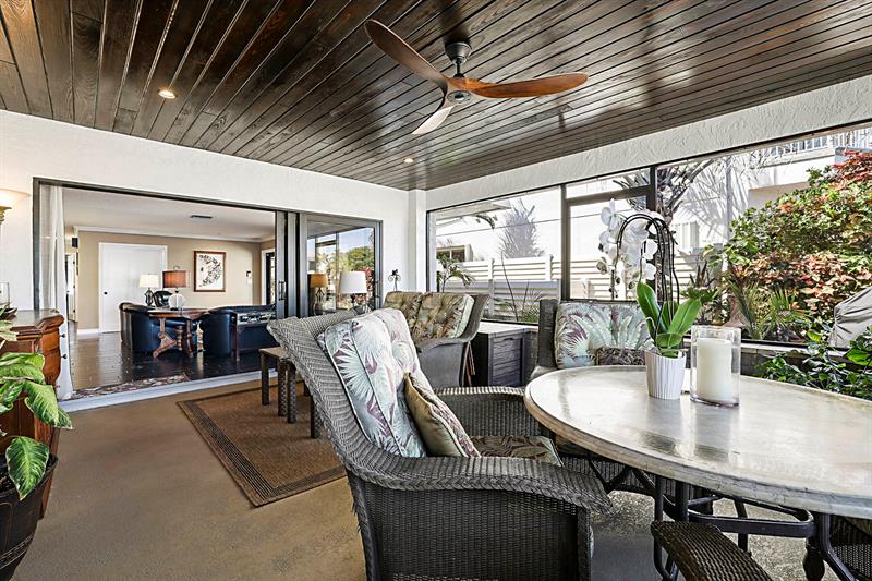 Image 18 of 56 For 2743 28th Ct  3