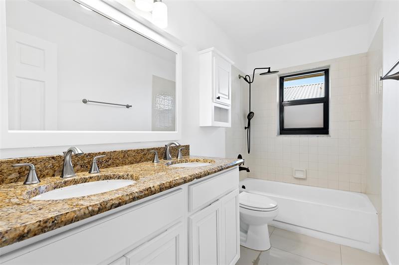 Image 29 of 30 For 6581 52nd St