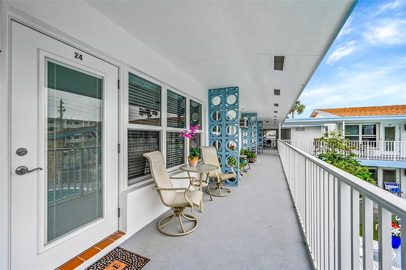 Image 2 of 51 For 1110 Riverside Dr  24