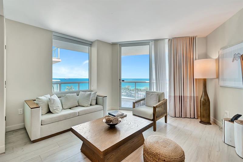 Image 3 of 32 For 505 Ft Lauderdale Bch Blvd  1009