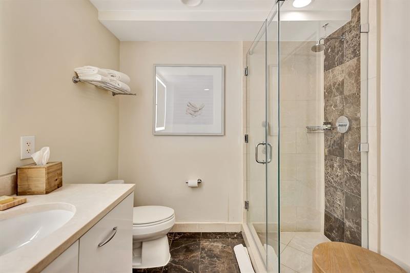 Image 30 of 32 For 505 Ft Lauderdale Bch Blvd  1009