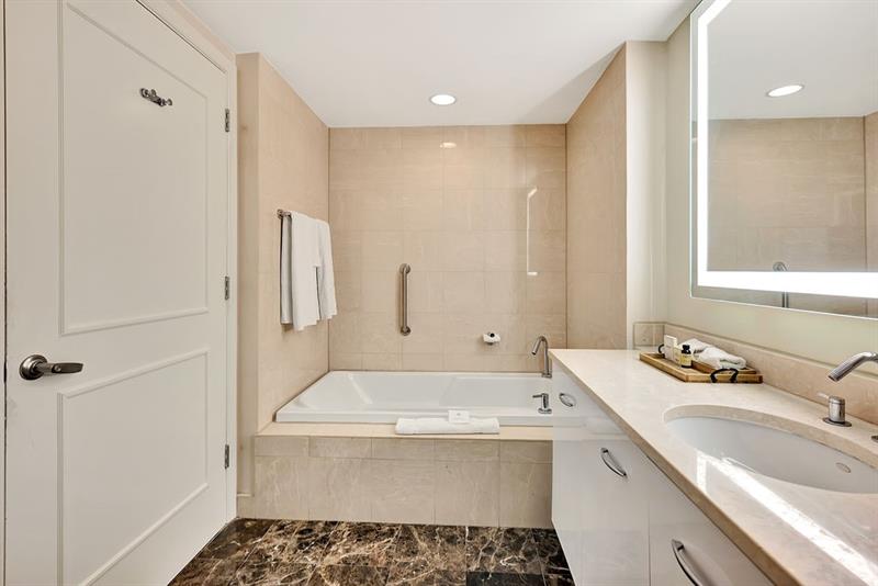 Image 31 of 32 For 505 Ft Lauderdale Bch Blvd  1009
