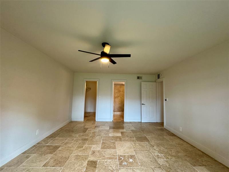 Image 17 of 17 For 124 19th Ct  102b