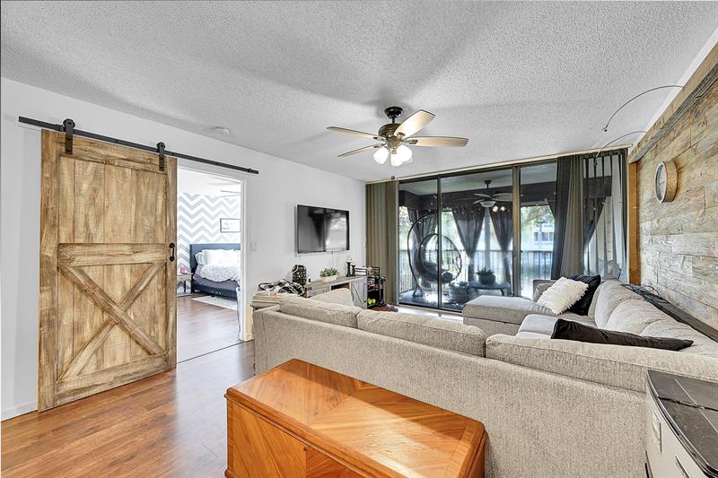Image 5 of 30 For 8592 Sunrise Blvd  206
