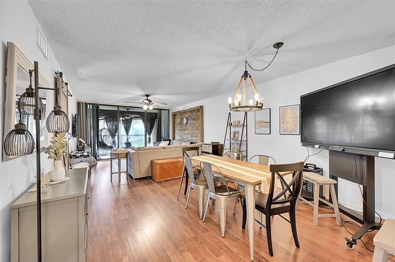 Image 7 of 30 For 8592 Sunrise Blvd  206