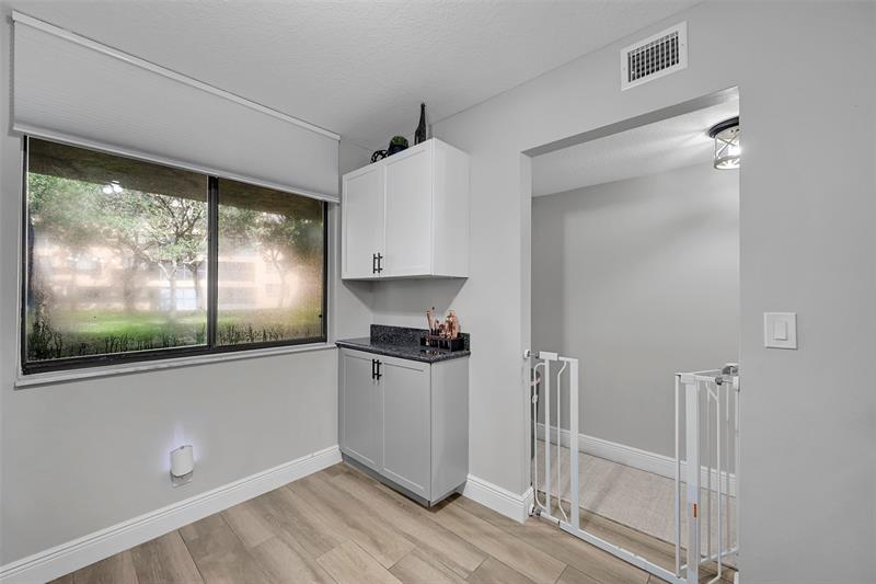 Image 11 of 25 For 8592 Sunrise Blvd  102
