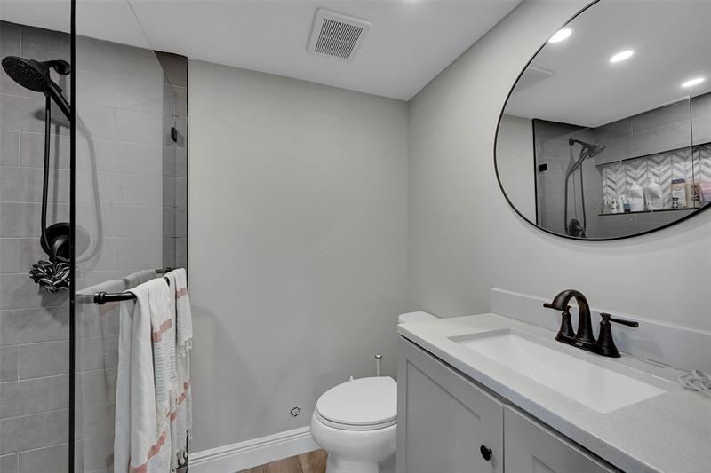 Image 17 of 25 For 8592 Sunrise Blvd  102