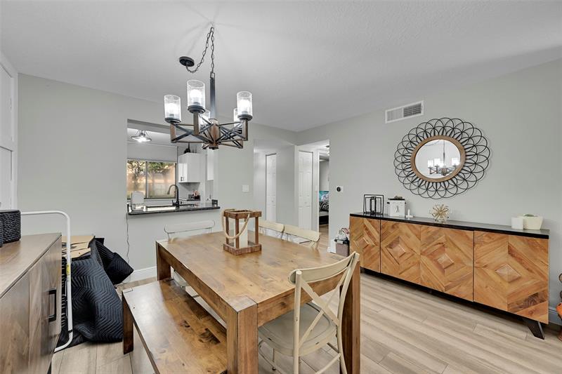 Image 2 of 25 For 8592 Sunrise Blvd  102