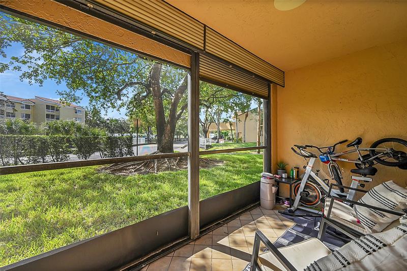 Image 23 of 25 For 8592 Sunrise Blvd  102