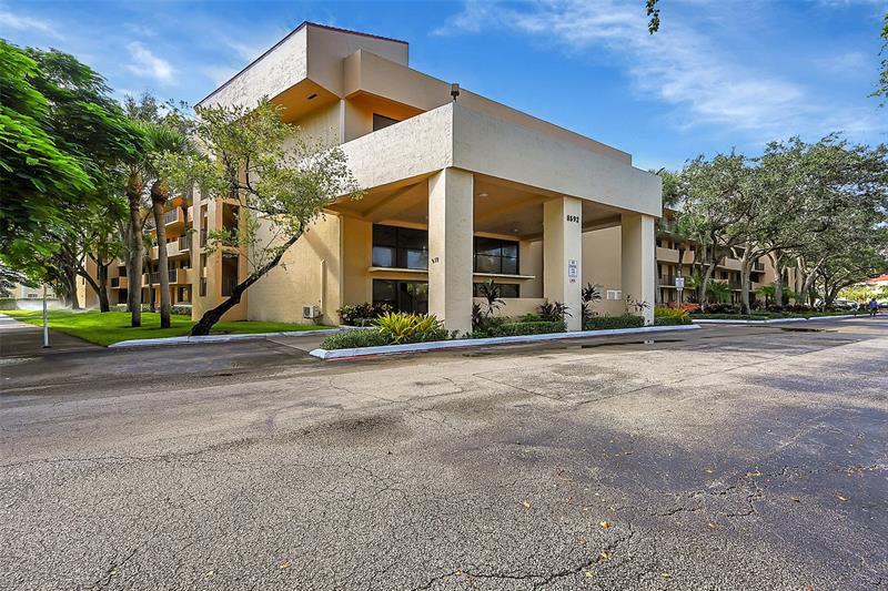 Image 3 of 25 For 8592 Sunrise Blvd  102