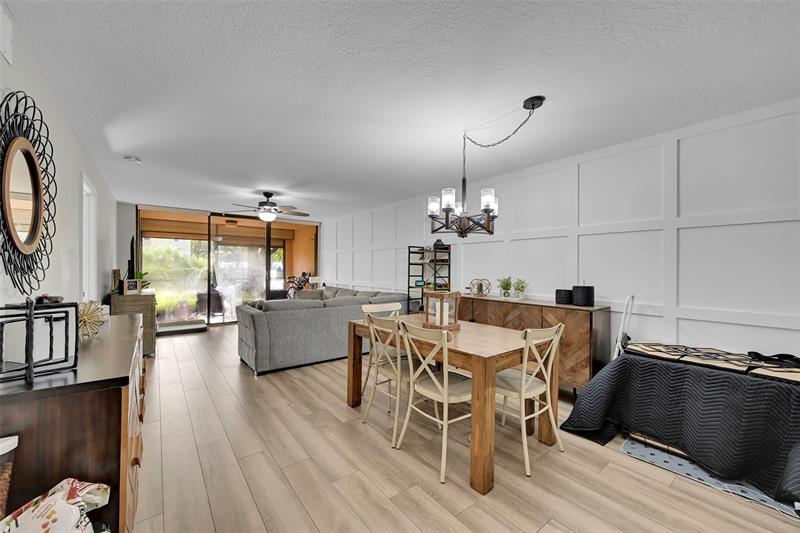 Image 4 of 25 For 8592 Sunrise Blvd  102